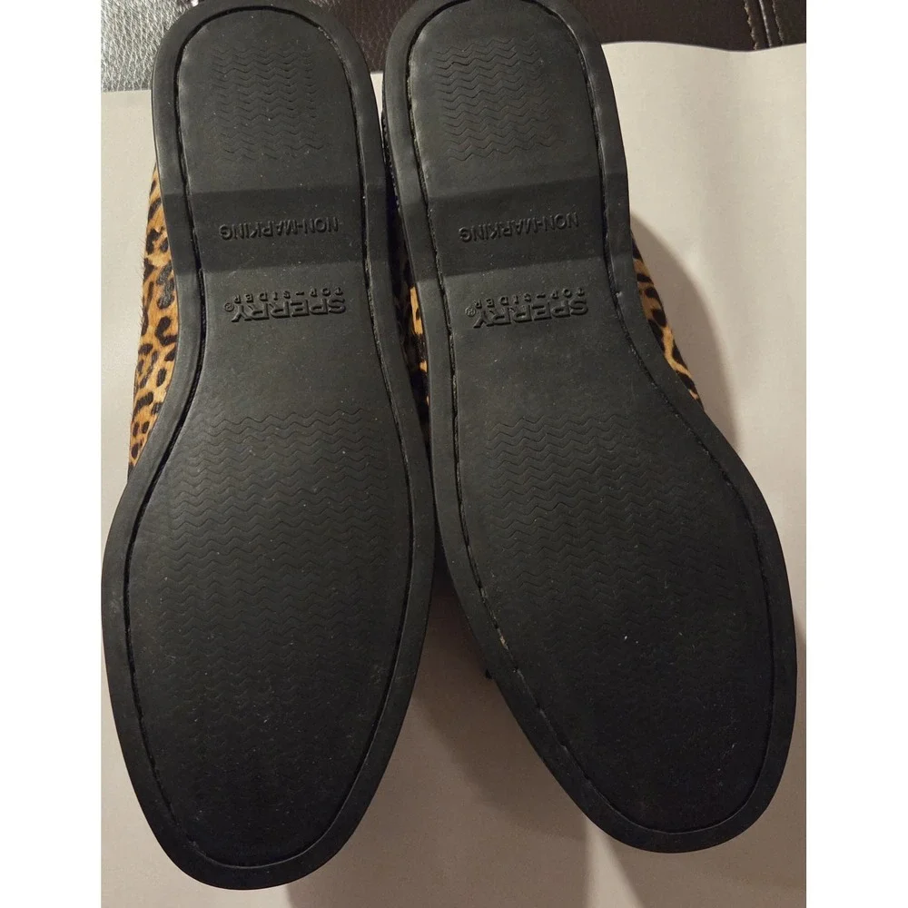Sperry Boat Shoe Genuine Calf Fur/Leather Leopard Non Marking Sole 8.5‎